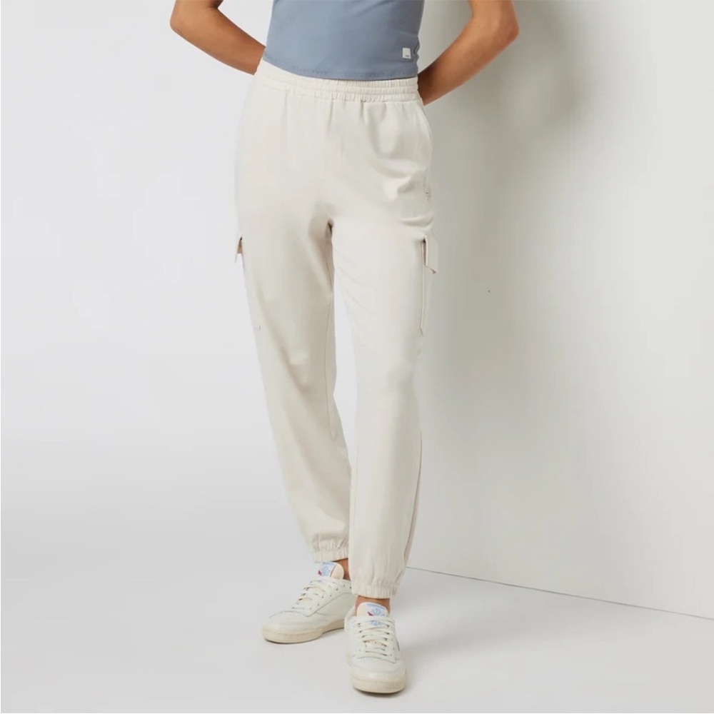 Vuori Joggers Size Large